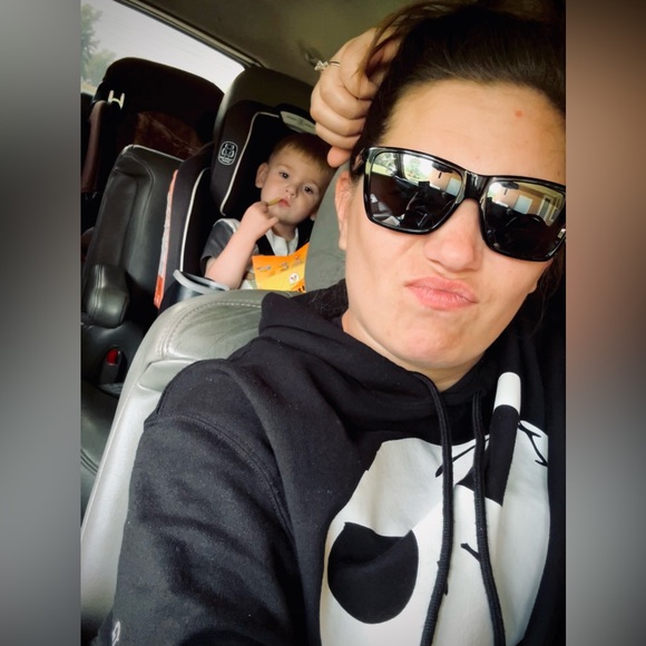 Meet your Posher, Lily - Picture 10 of 15